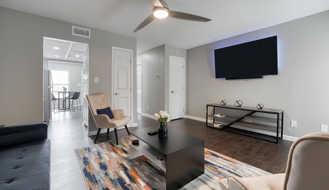Premium Townhome #C w/2 King Beds & Luxury Baths