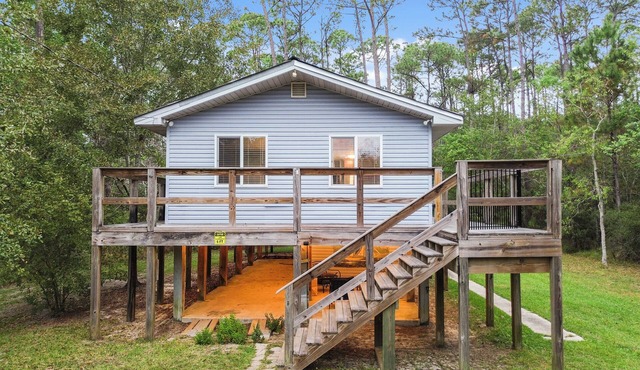 Private Cottage-Pet Friendly-5 min to Beach
