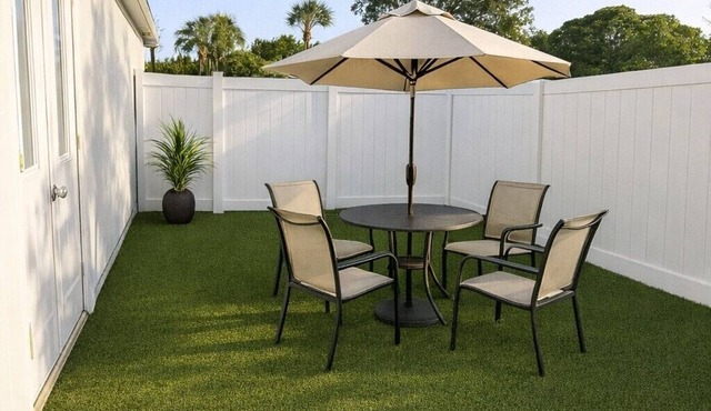 Private Cozy Studio Great Location Near Coral Springs, Sawgrass Mall & Beaches