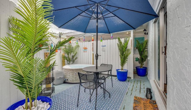 Private Hot Tub: Fort Walton Beach Bungalow!