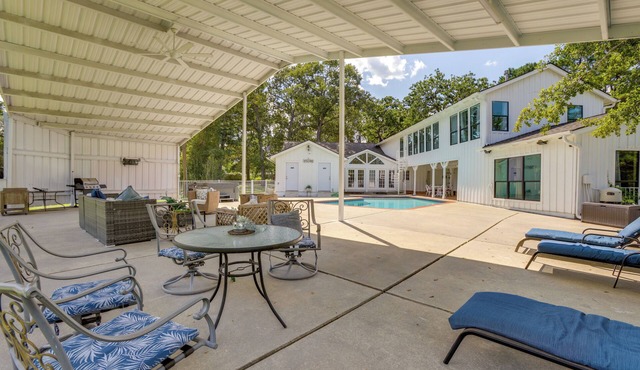 Private Pool: Spacious & Secluded Magnolia Cottage