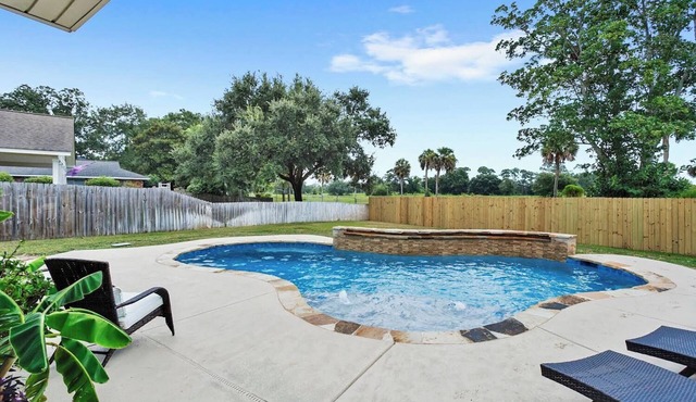 Private Pool w/Heating Option! 5Bedrooms & Close to Biloxi!