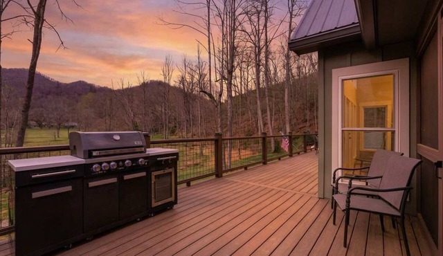 Private Ranch Escape Hot Tub Game Room Grill