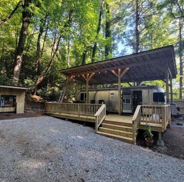 Private Wooded Airstream Retreat with Babbling Brook near Cashiers & Highlands – Sapphire, NC