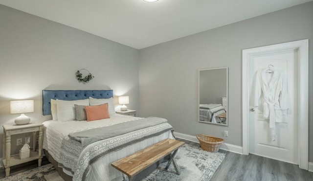 Purple Aster - a PMI Scenic City Vacation Rental