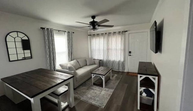 Quaint 2-bedroom perfect for a family or friends.