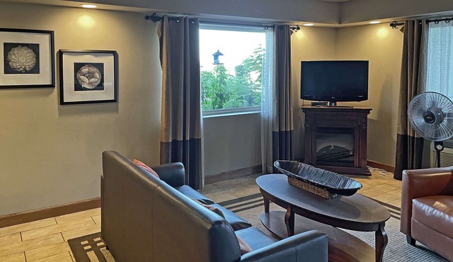 Quality Inn Clinton North