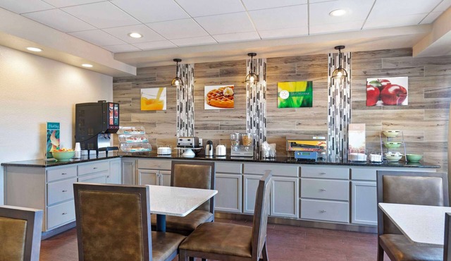 Quality Inn Valley - West Point