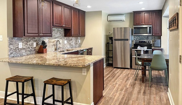 Quiet 2BR Extended Stay Retreat | .3 mi to Ochsner