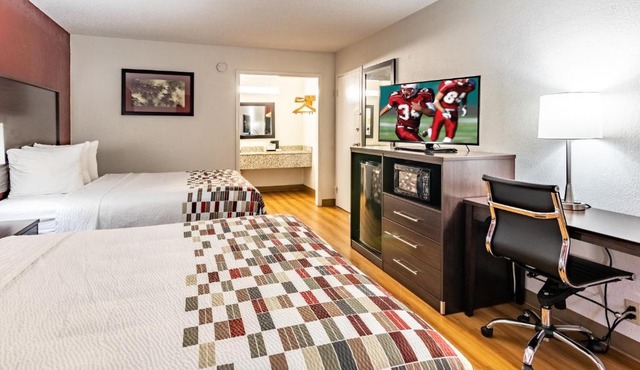 Red Roof Inn Forsyth