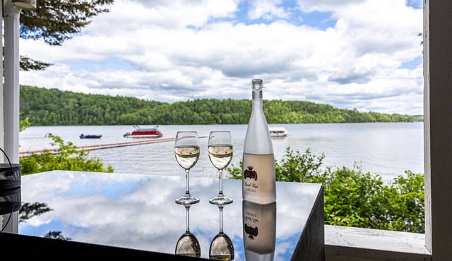 Refuge de la Sittelle small lake Nominingue Golf, cycling, mountain biking, fishing, spa in Nominingue