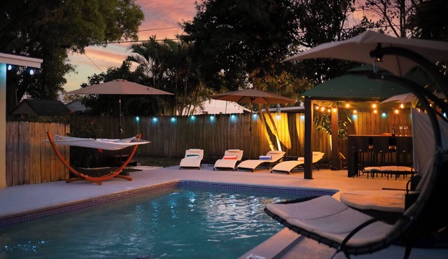 Relax at Serenity – Heated Pool Spa WiFi Near Beach 3 Bedrooms