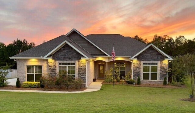 Relax at the Ridge 4BR/3BA
