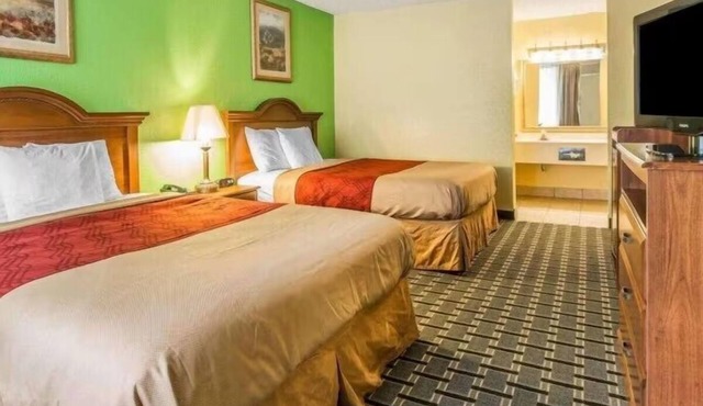 Relax in Stylish Room w/King Bed Near Attractions | Onsite Outdoor Pool
