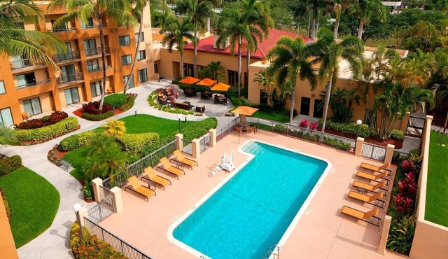 Relaxation and Fun in the Sun! Pet-Friendly, Explore the Local Area, Pool!