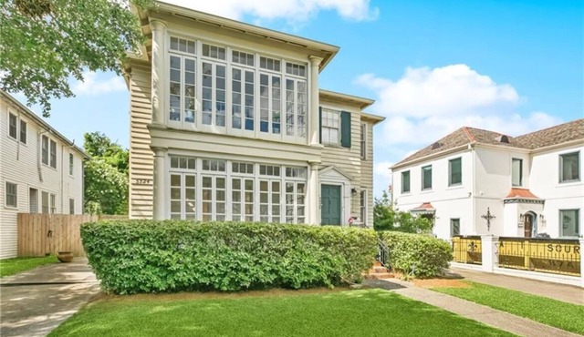 Relaxing 2-bedroom 2 bath Retreat in the Heart of MidCity New Orleans