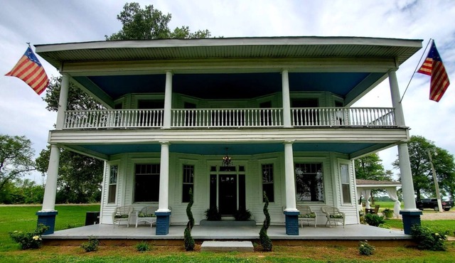 RESTORED AND UPDATED HISTORIC HOME