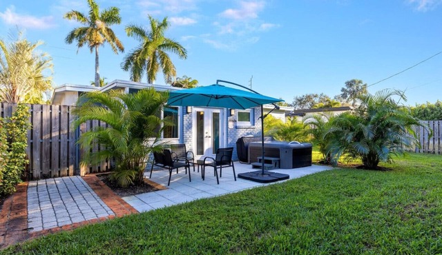 Royal Palms Beach Bungalow – A Tranquil Escape