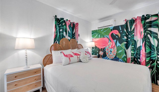 Salt Water Suites - #12 Flamingo