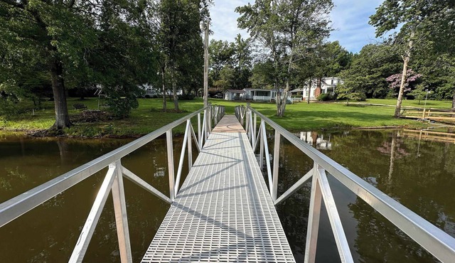 Saluda Lake Escape Su