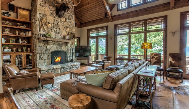Sapphire Falls Alchemy | Spectacular Lodge in the Blue Ridge Mountains