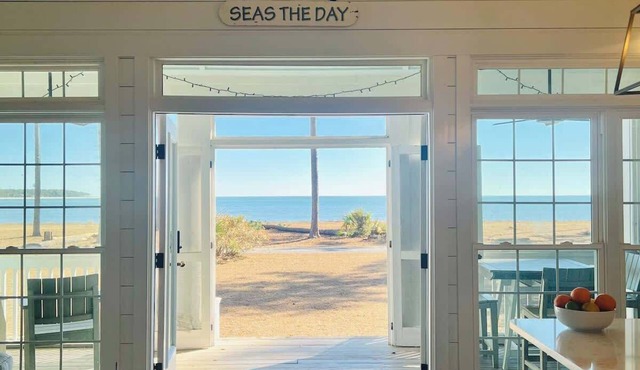 Sassafras Cottage 5BDR Oceanfront with golf cart