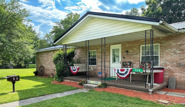 Seneca Rocks Cottage - The Most Majestic View Available!