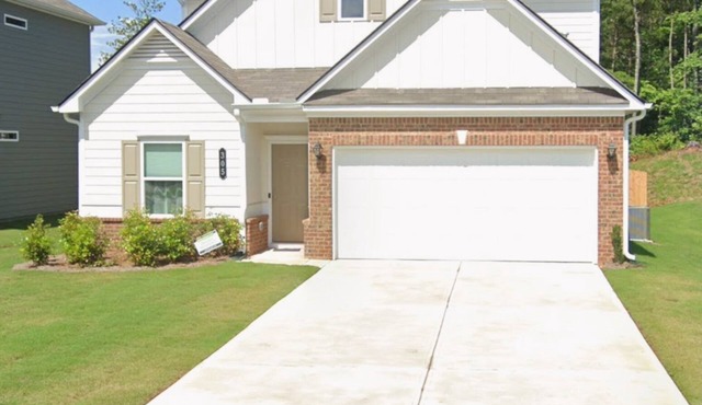 Serene 2-bedroom house in charming Adairsville with AC