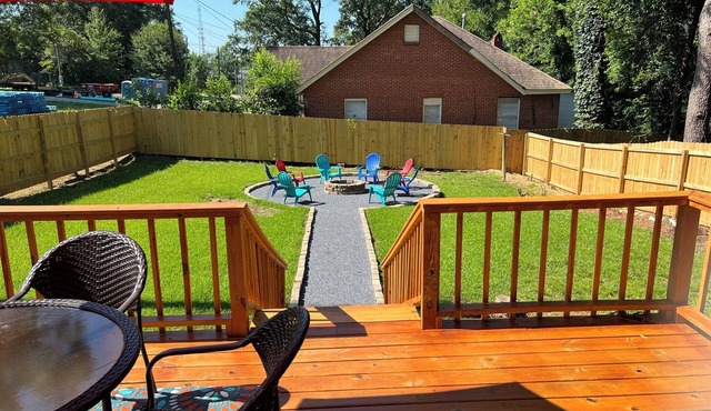 Serene Getaway w/Fast Wi-Fi, Deck, Fire Pit, Roku