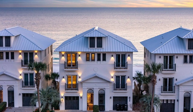 🌊 Serenity by the Sea | Beach Front | FREE Pool Heating | Elevator & FREE Excursions