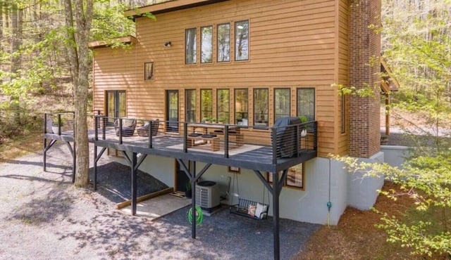 Serenity Peak w/Native Trout Stream/Secluded