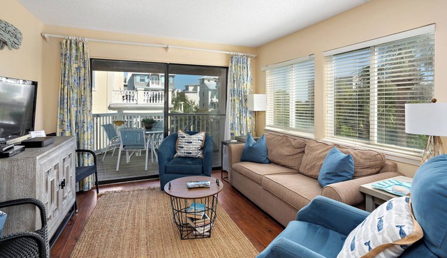 Shipwatch #201 - 2 bed/2 bath St. Simons Island