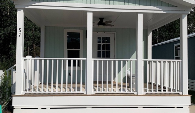 Short drive to the beautiful 30-A beaches!nCozy Riverwalk Landing Cottage 1-A