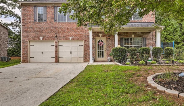 Snellville Abode < 9 Mi to Stone Mtn Park!