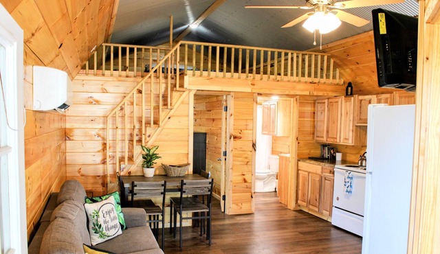 Southern Charm, Small House in Tiny Home Community