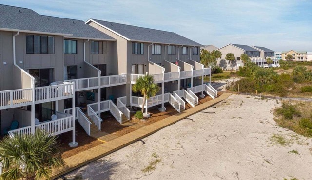Southern Grace - Serene Oceanfront 1 Bedroom