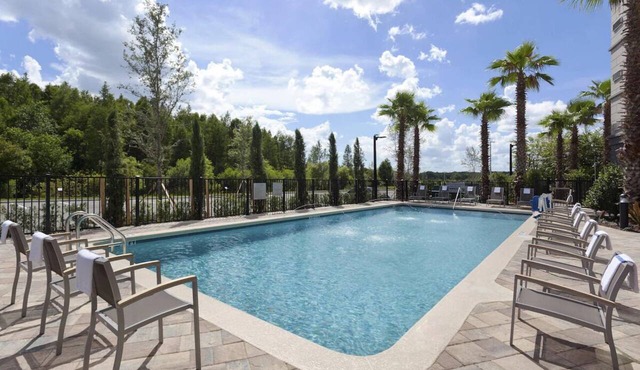 Spacious 1BR Near Disney | Courtyard by Marriott Orlando