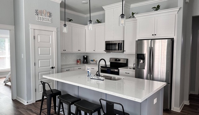 Spacious 3BR Home Near TX A&M