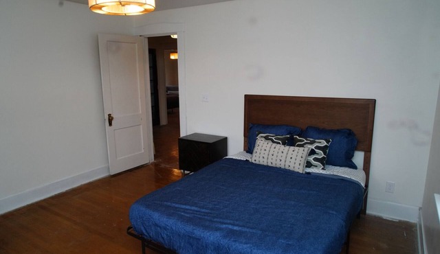 Spacious 4-Bedroom + Loft Retreat in Fall Creek – Steps from Downtown!