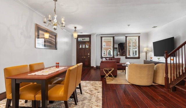 Spacious 4BR DC Townhouse with Free Parking