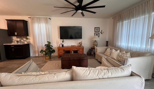 Spacious 4BR Home Near Mets Stadium & Beaches