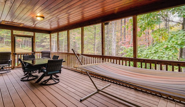 Spacious 5,200-Sq-Ft Cabin in Shenandoah Valley