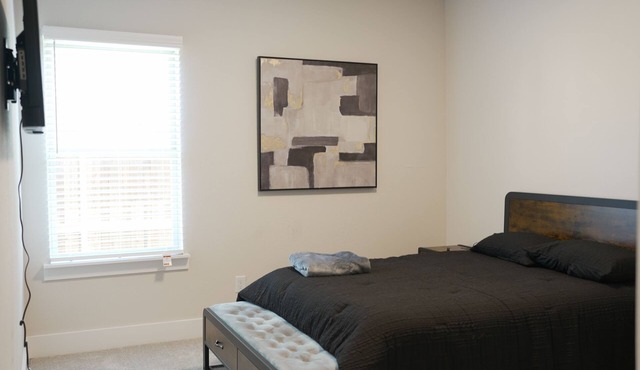 Spacious 5-bedroom house charming Waxahachie Outside the DFW.