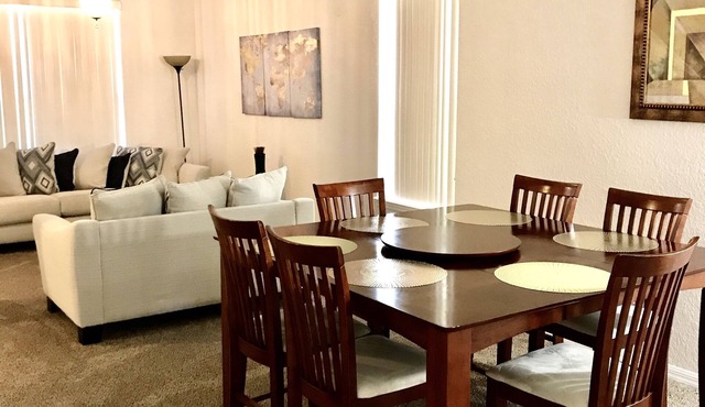 SPACIOUS 5BR GETAWAY - 30 MINS FROM DISNEY WORLD