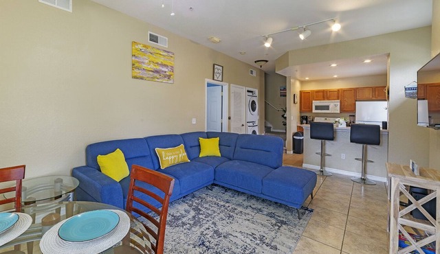 🌴 Spacious & Comfortable 4BD/3BA Villa Min ➡️ Disney Parks, Universal, Seaworld