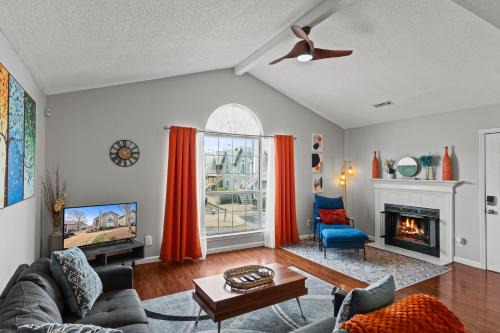 Spacious Corporate Condo - 2bd/2ba