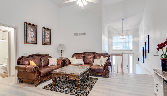 Spacious duplex home in St. Joseph, MO