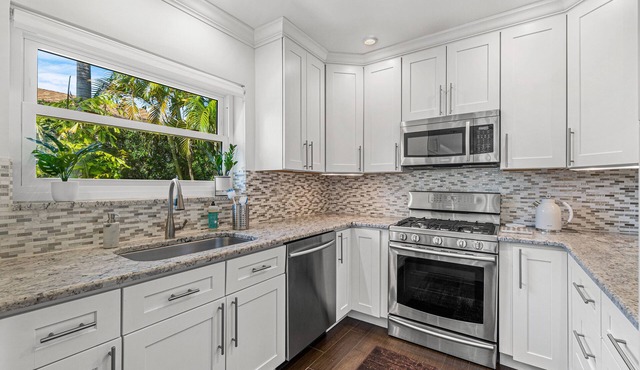 Spacious High-end Hideaway with Heated Pool