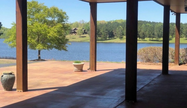 Spacious Lodge close to Ole Miss, Oxford, MS