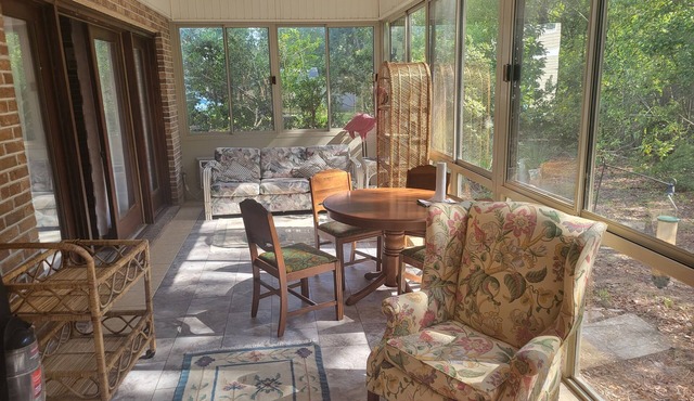 Spacious luxurious Home with 3000sq ft of living area